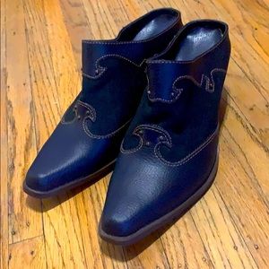 navy suede pointy toe western / cowboy mules